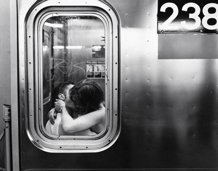 NY138 - Urban Romance, 11 x 14